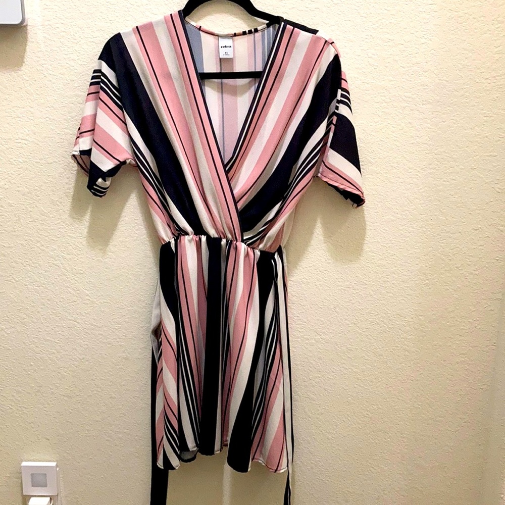 Zebra cream, pink and black vertical stripes dress size XS